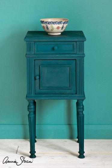 Annie Sloan chalk paint Aubusson Blue