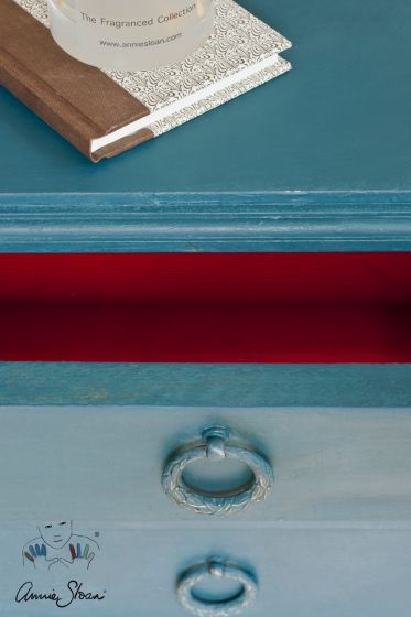 Annie Sloan chalk paint Aubusson Blue