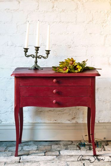 Annie Sloan chalk paint Burgundy