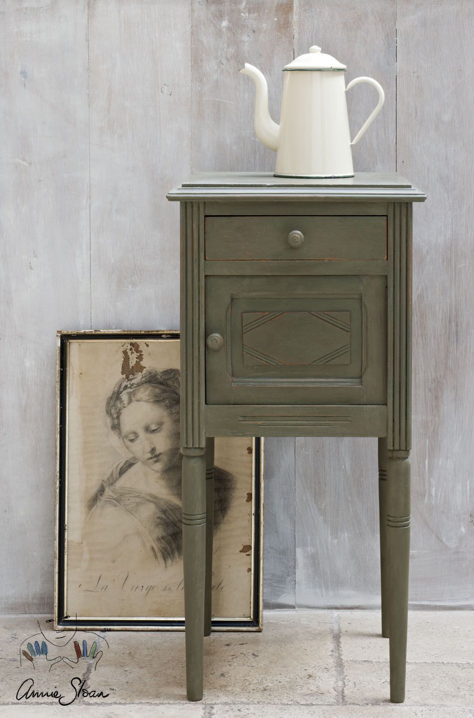 Annie Sloan chalk paint Olive