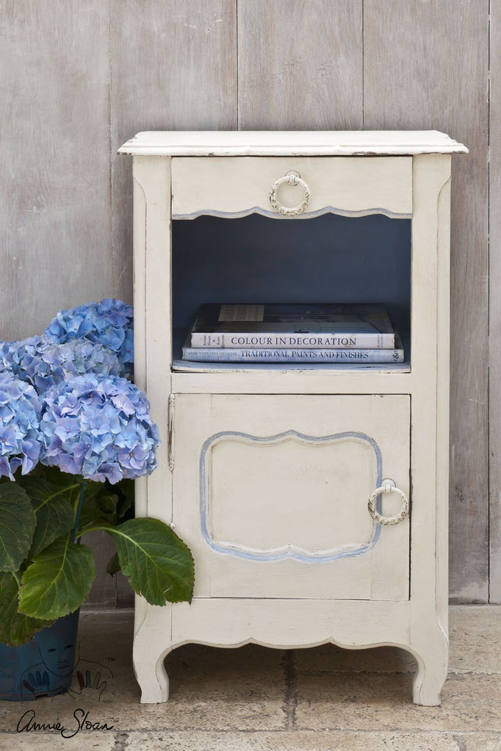 Annie Sloan chalk paint Original White