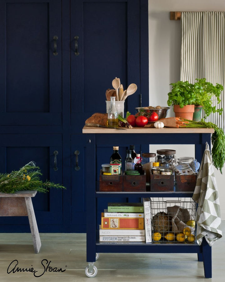 Annie Sloan chalk paint Oxford Navy