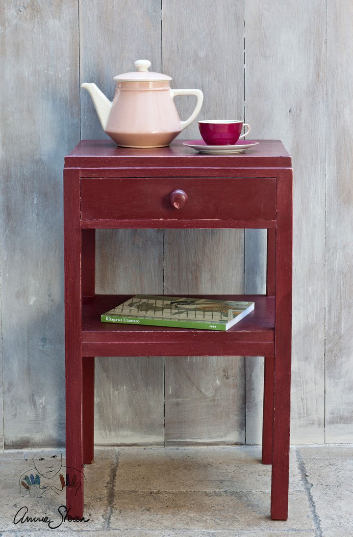 Annie Sloan chalk paint Primer Red